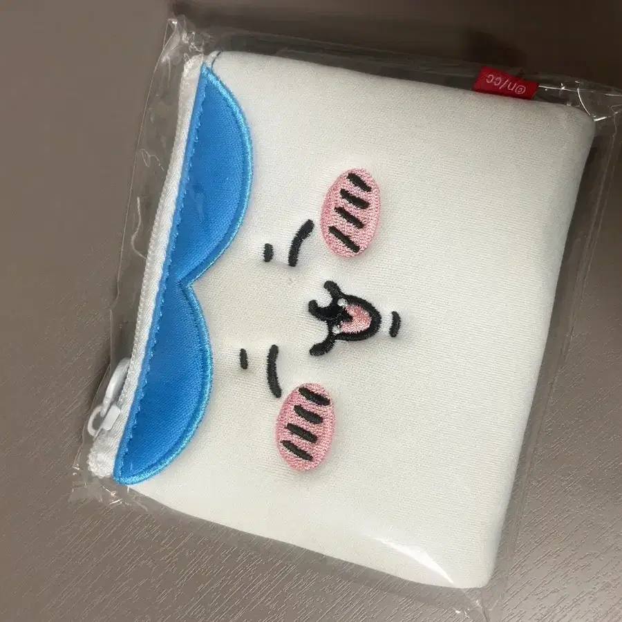 먼작귀 하치와레 스퀘어 파우치(새상품)