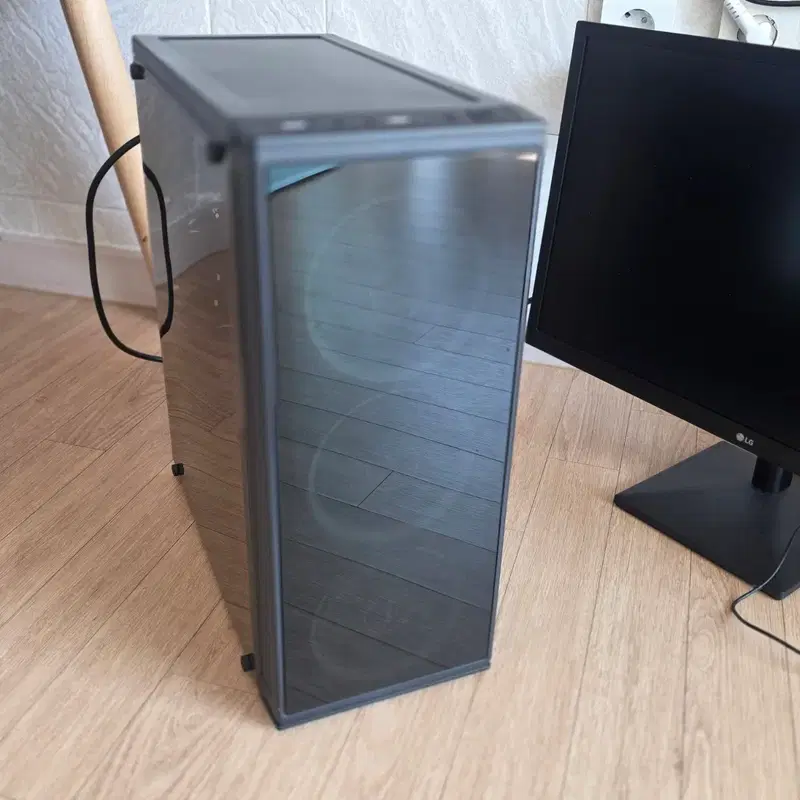 수원직거래 i5 9세대 GTX1060 6GB 게이밍 컴퓨터 / SSD 장착