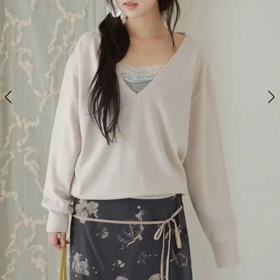(구해요) 르보네어 플로우 딥 브이넥 오버니트 뮤트핑크