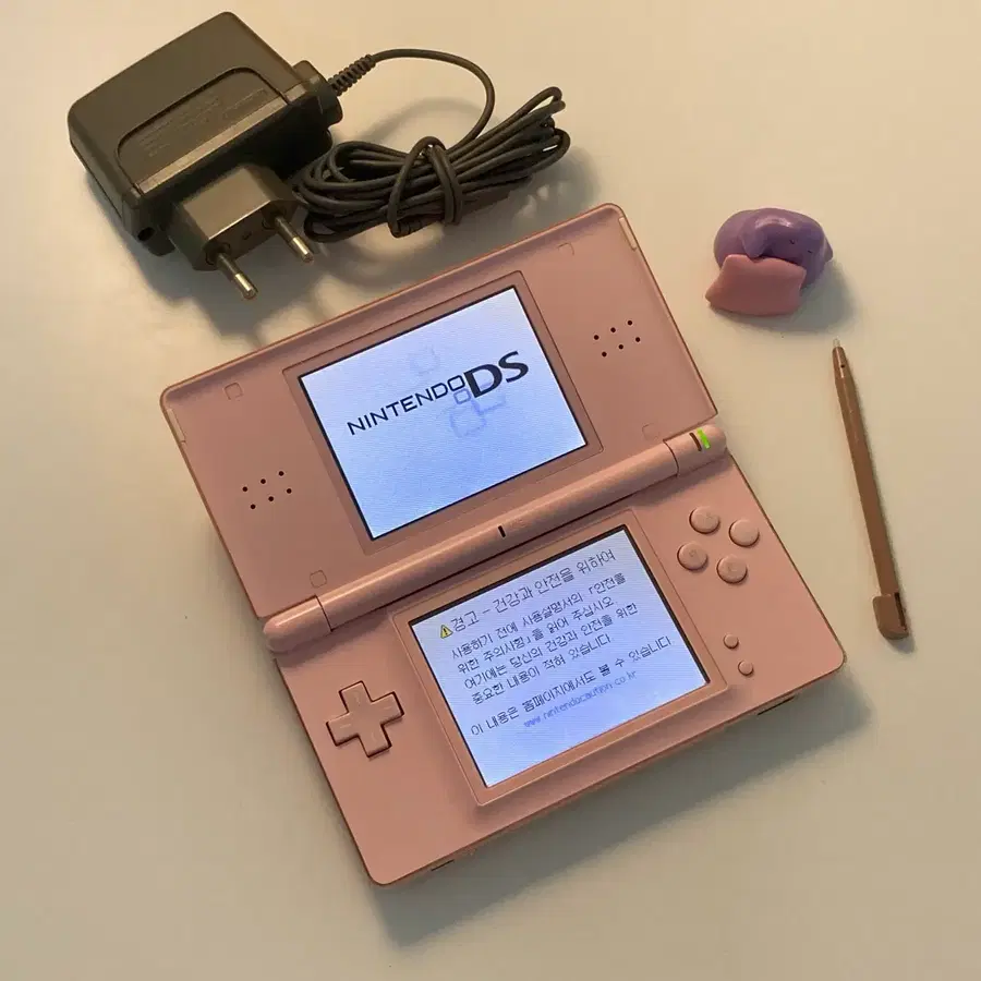 닌텐도 DSL DS lite 노블 핑크(한국 정발 + 충전기 + 펜)