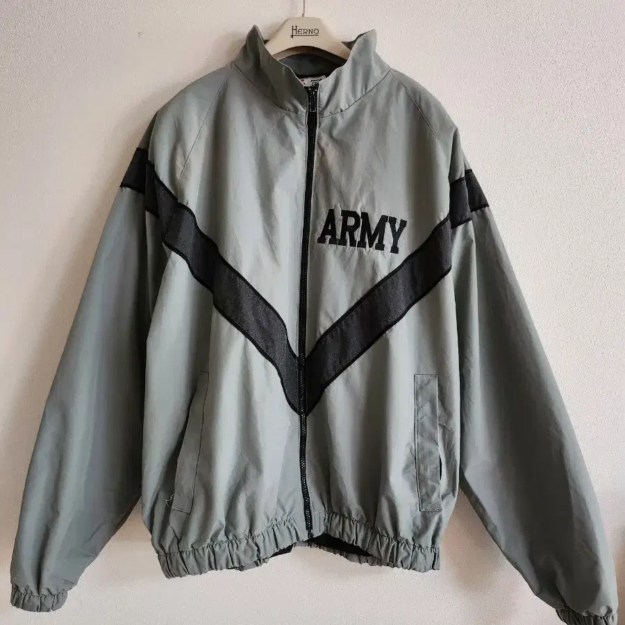 IPFU ARMY  PT자켓(L/R