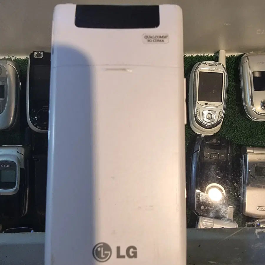 LG전자 싸이언 HSDPA 슬라이드폰 (모델명: LG-KH1300)/90년대 올드폰 폰수집 희귀폰 개당가격 인테리어 수집용v9