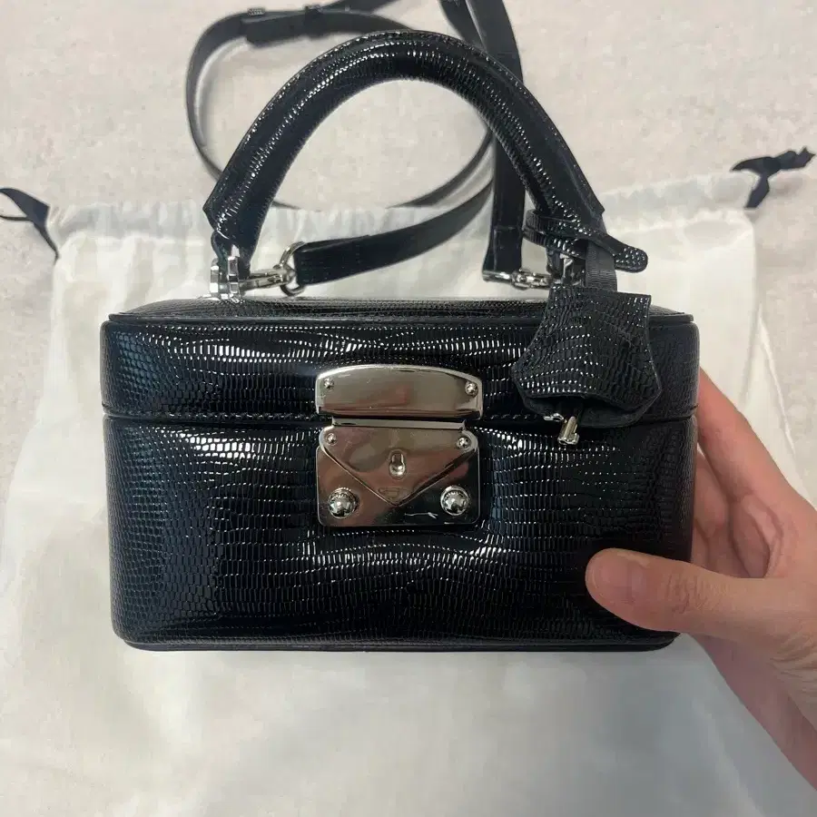 마이아이코 익스클루시브 블리커백