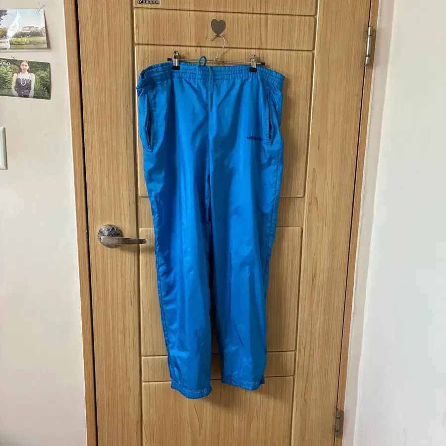 Adidas blue wide pt