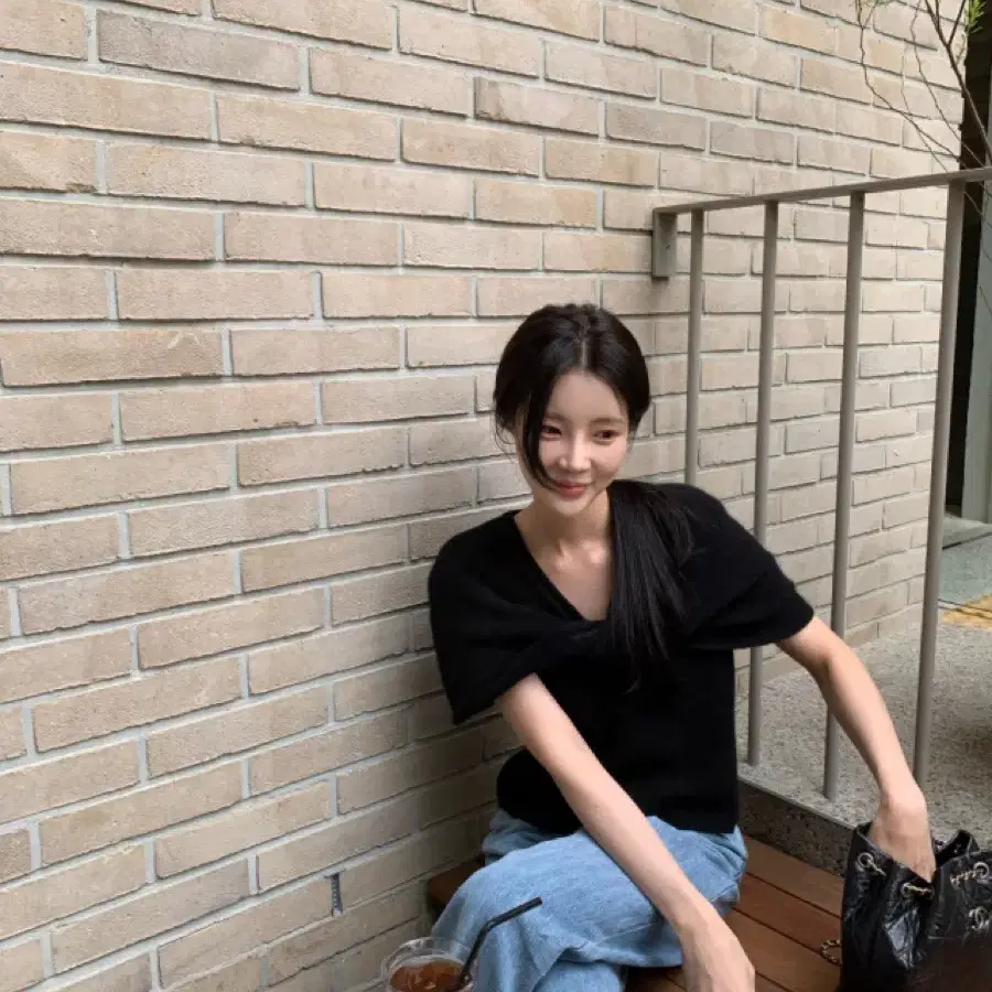 (새상품) 레이지샵 리본 케이프 니트 블랙