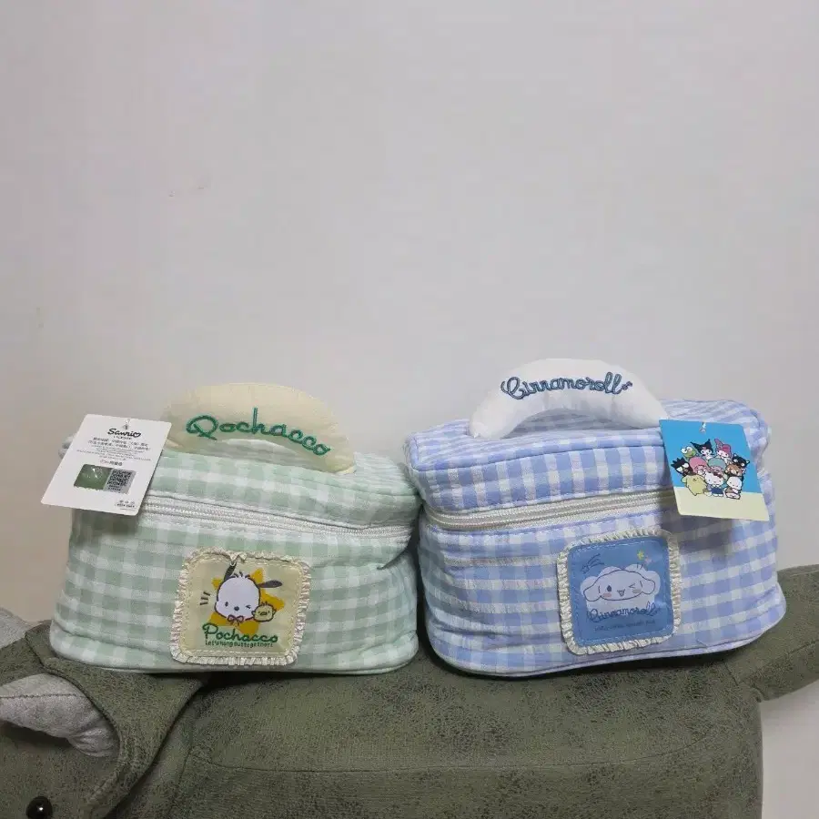 시나모롤 포차코 체크 가방