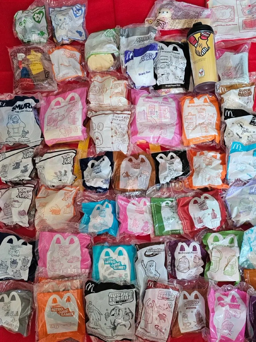Vintage McDonald's Happy Meal bulk sell Super Mario Minions Rilakkuma, etc.
