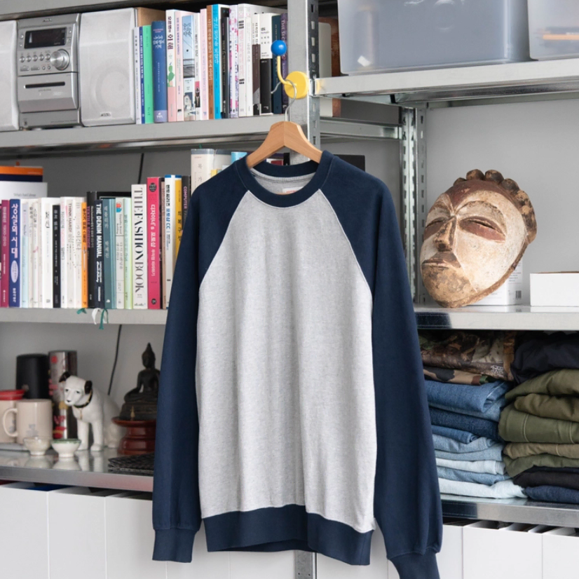 [새제품] 에브리원 Vintage Lightweight Raglan Crewneck (Heather Grey) 1