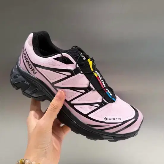 살로몬 XT-6 고어텍스 핑크 운동화225