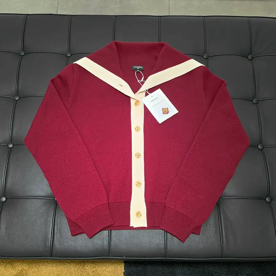 여성/샤넬 26B FW 프리 세일러 가디건 CC버튼 버건디