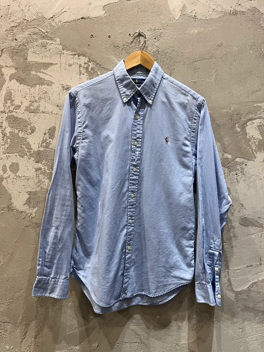 (M) Polo Ralph Lauren Chambray Oxford Shirt