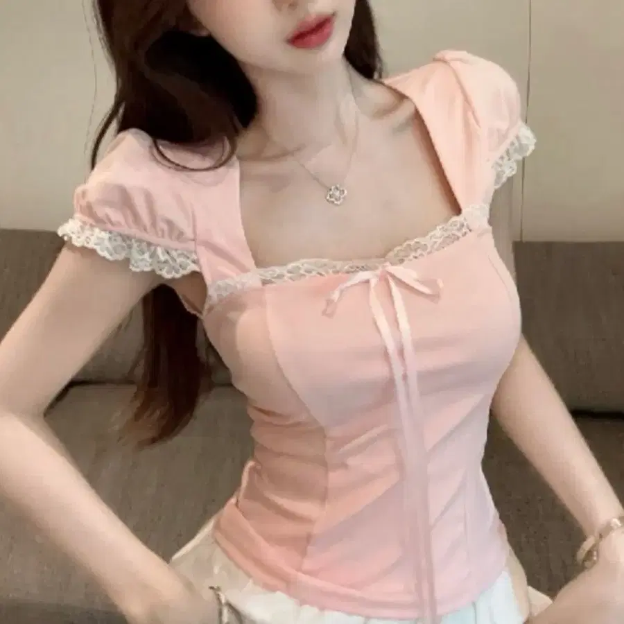 새상품 여성 여름 프릴 장식 레이스 반팔 블라우스 로맨틱 리본 디테일 S