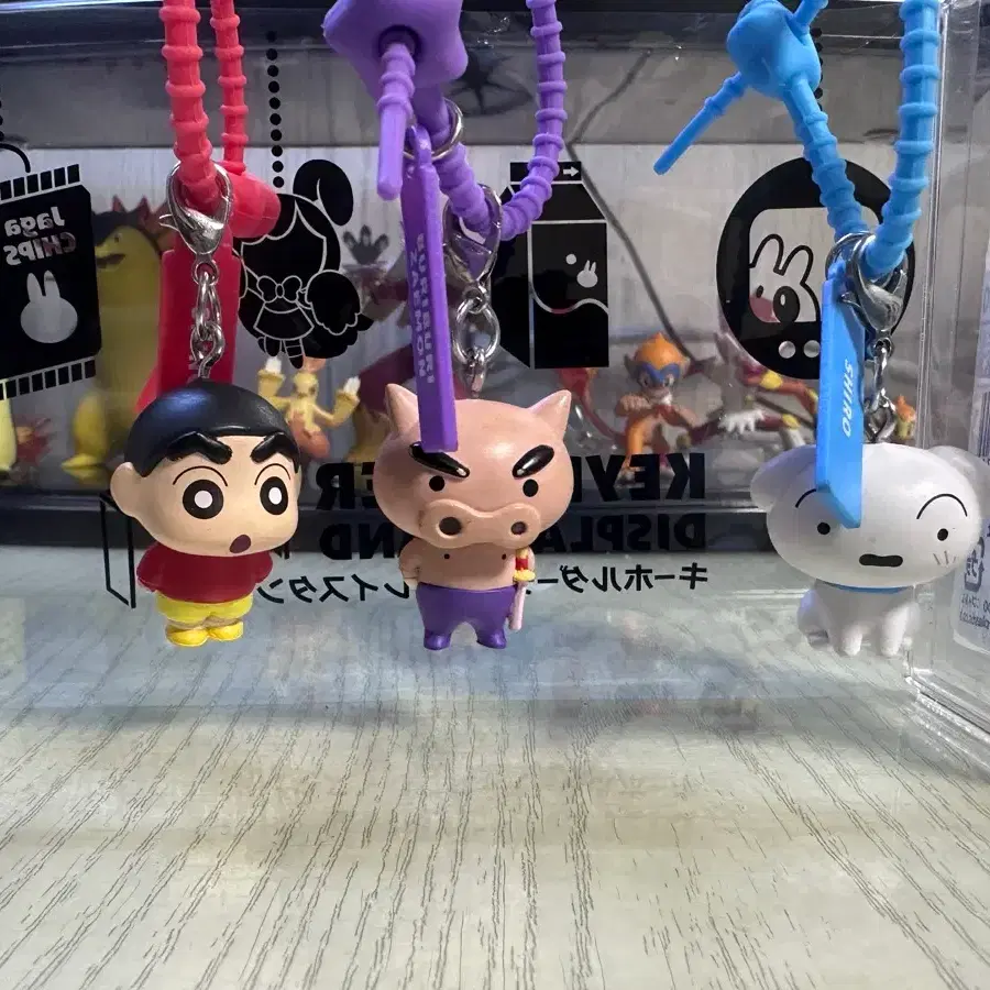 짱구는 못말려 짱구, 흰둥이, 부리부리 가챠 반다이 일괄 반다이