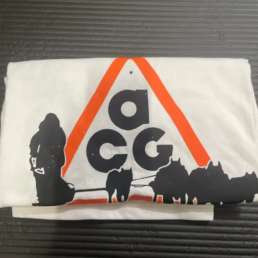나이키 ACG 반팔