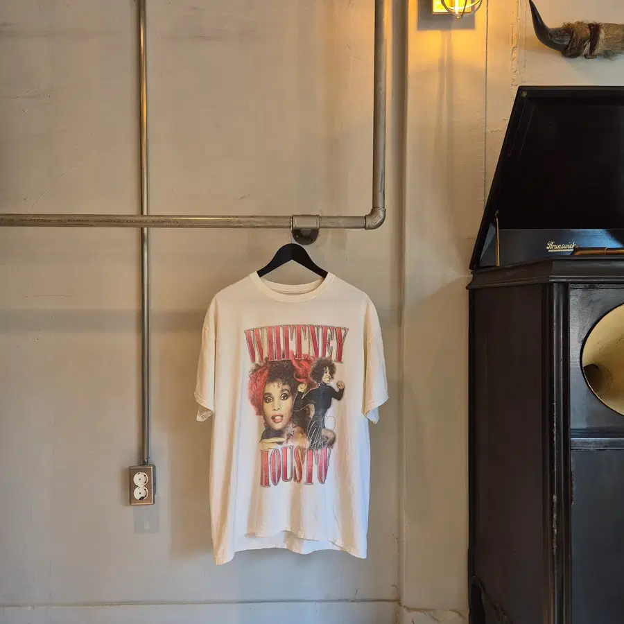 Whitney Houston Vintage Graphic Tee 휘트니 휴스턴 빈티지 그래픽 티셔츠