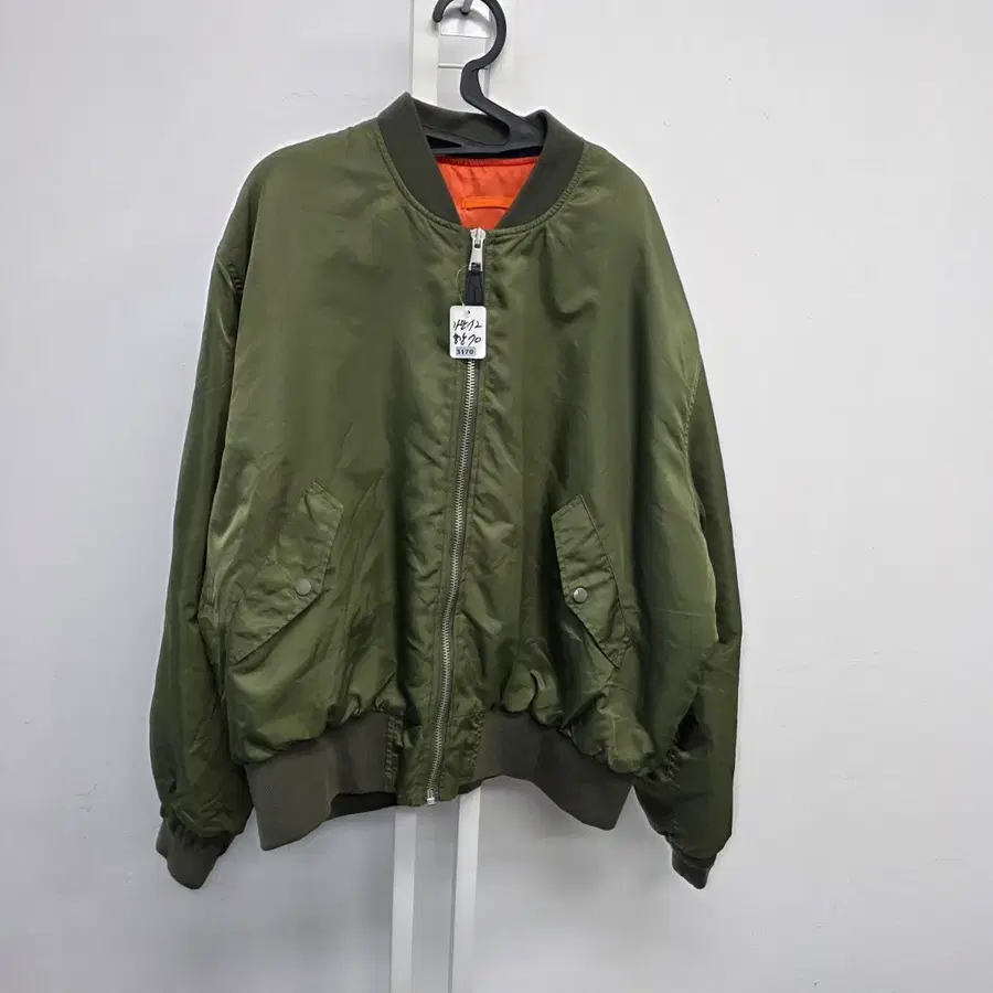 MA-1 카키색 항공 봄버 자켓