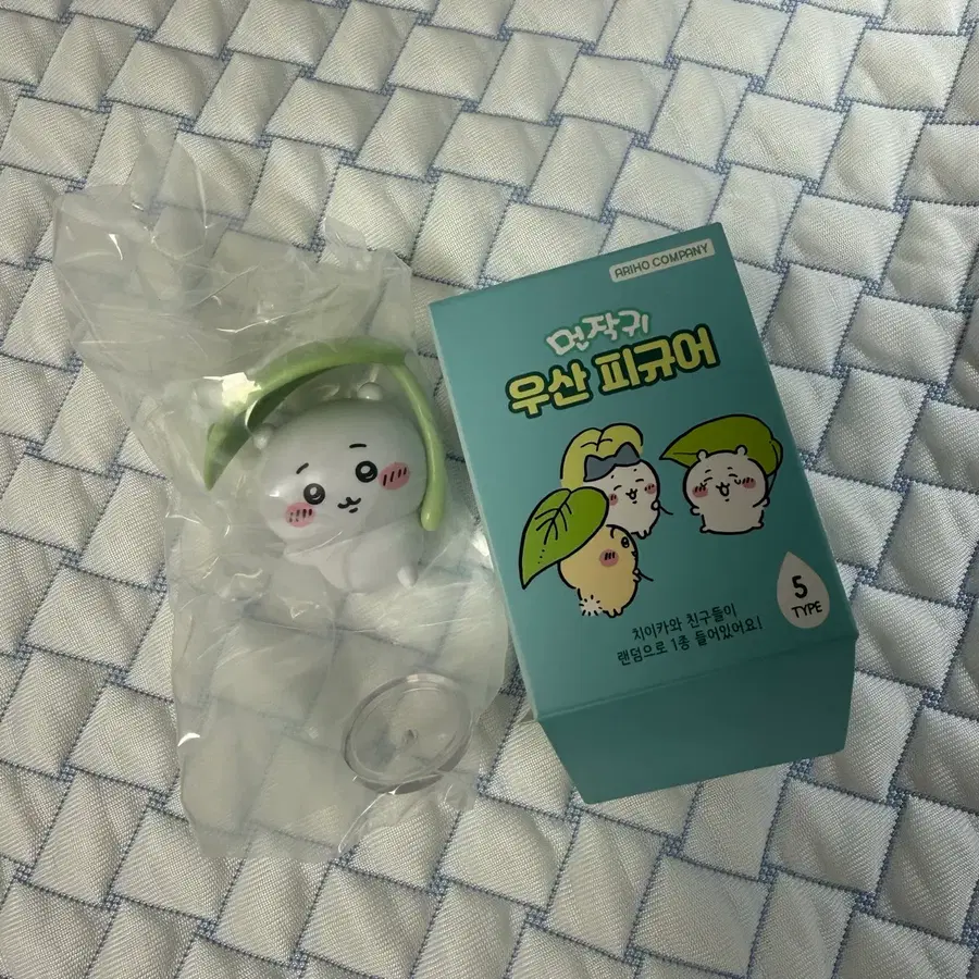 먼작귀 치이카와 우산 피규어
