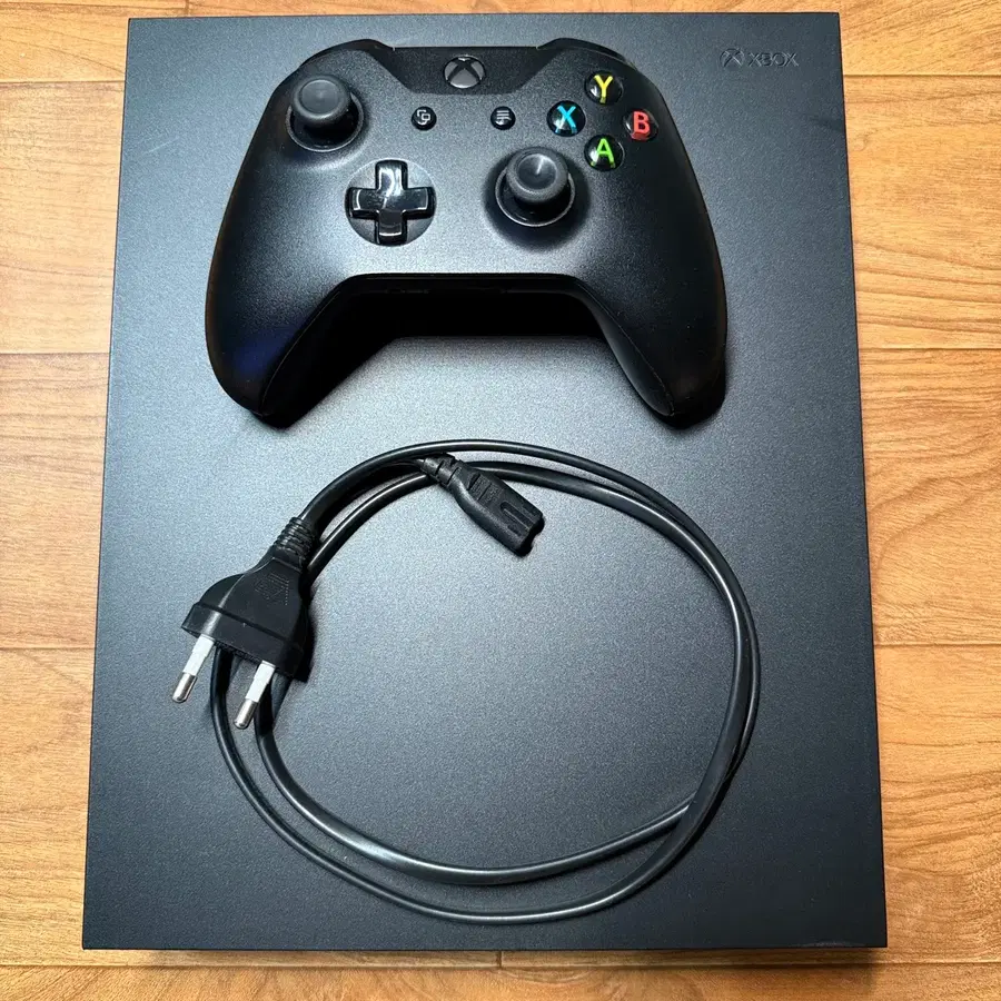 Xbox One X 상태좋은 중고 12만 (배송비별도)