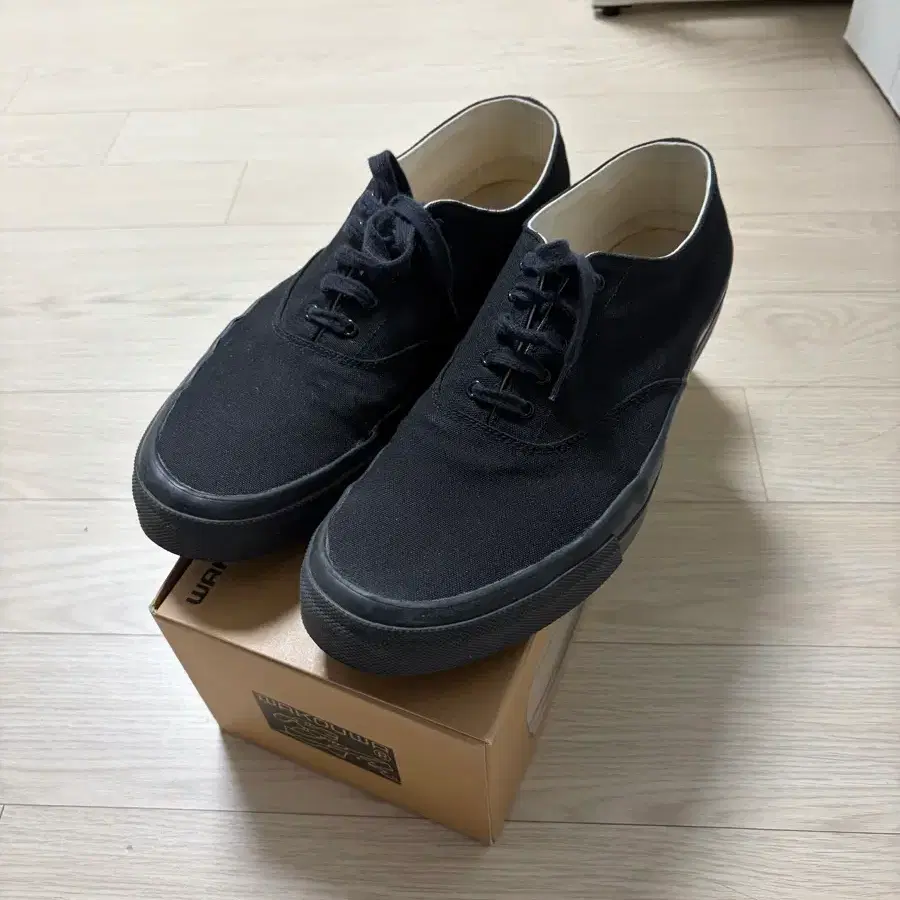 아나토미카 와쿠와 덱슈즈 블랙