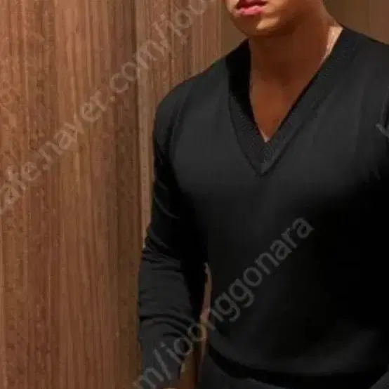 볼란테실키브이넥