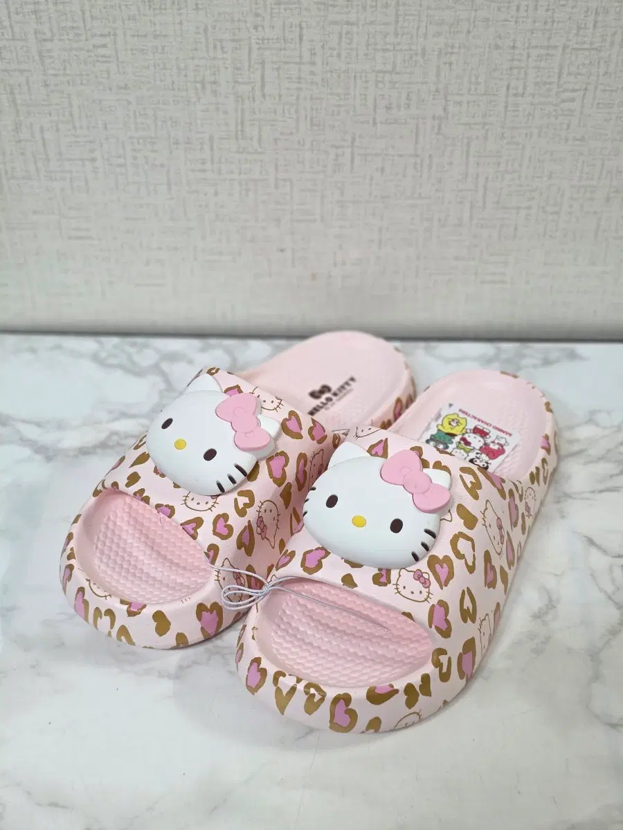 Hello Kitty Leopard Pink Slippers