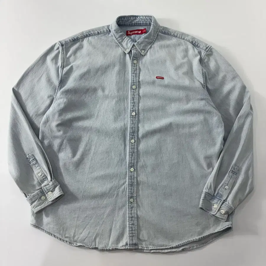 Supreme  슈프림 스몰박스 워시드 데님셔츠