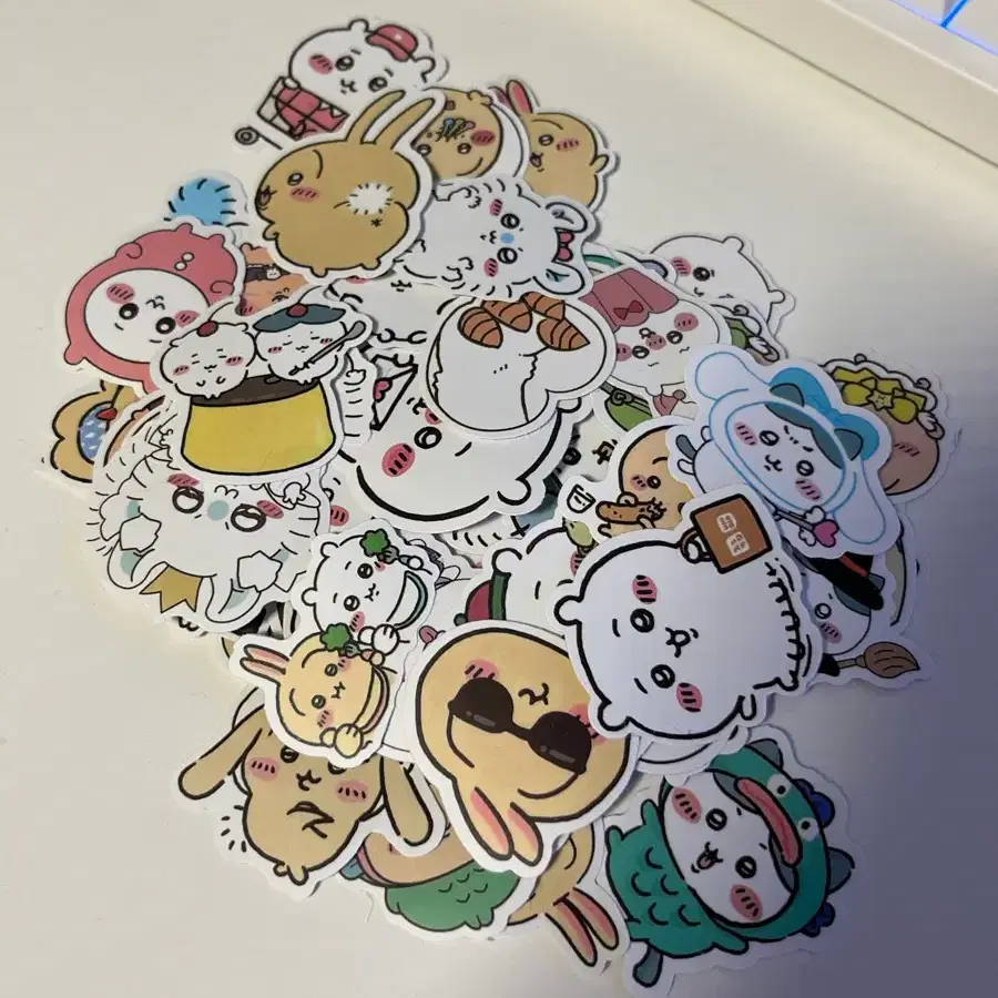 먼작귀 스티커 100장 치이카와 하치와레 우사기 오몽가 쿠리만쥬 시사 아노코