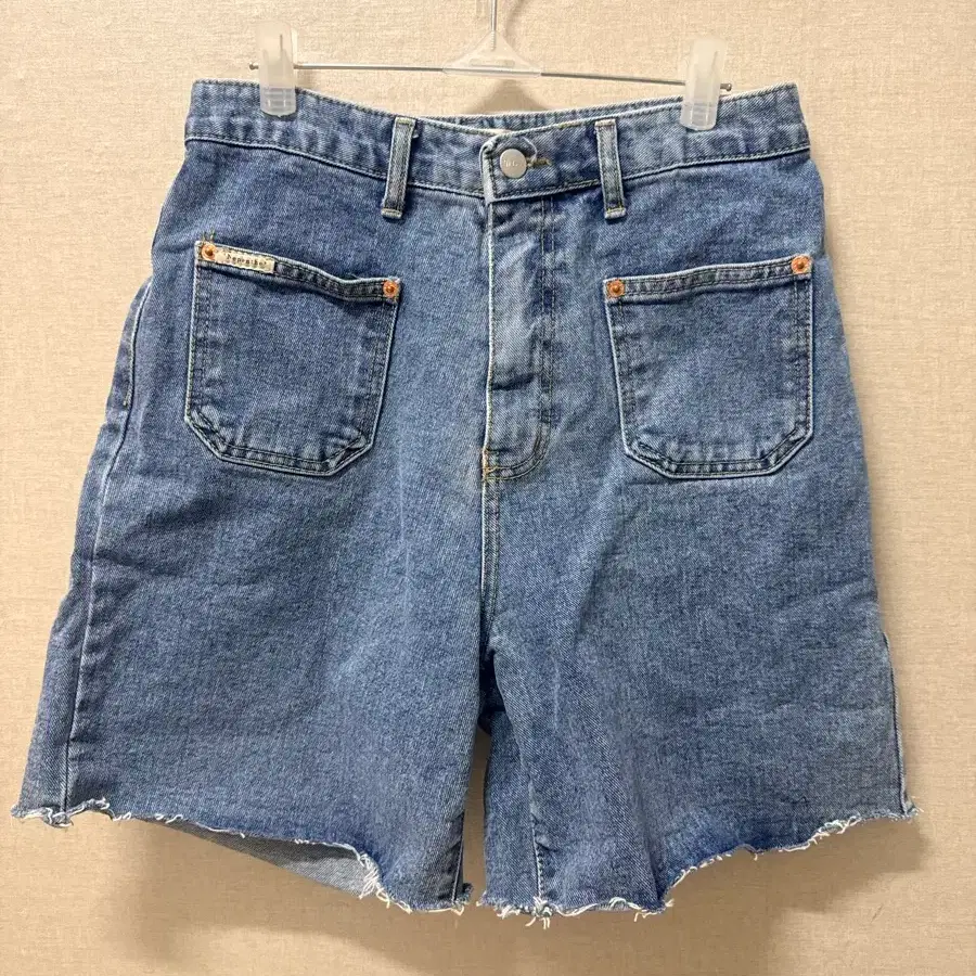 (여성복) 버뮤다 청바지 숏팬츠 m