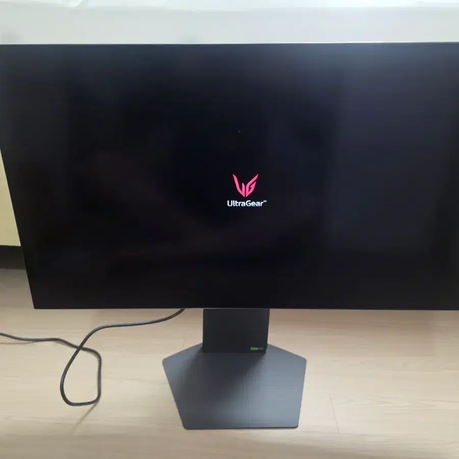 LG 울트라기어 32GS95UV 32인치 4K OLED 240Hz / FHD 480Hz 풀박스 판매