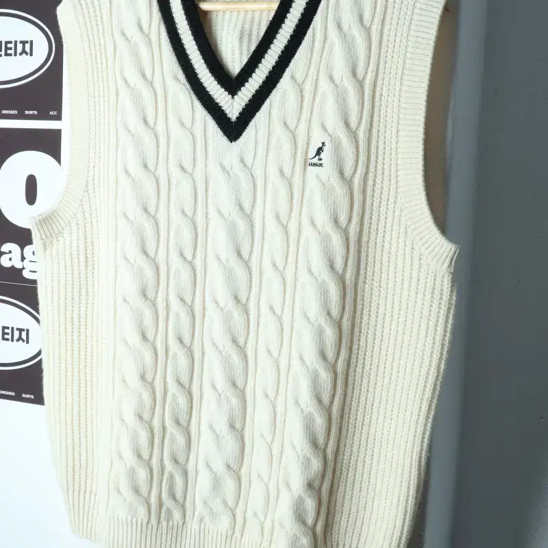 (L-XL) 캉골 니트 조끼 케이블 꽈배기 화이트 울-H40489