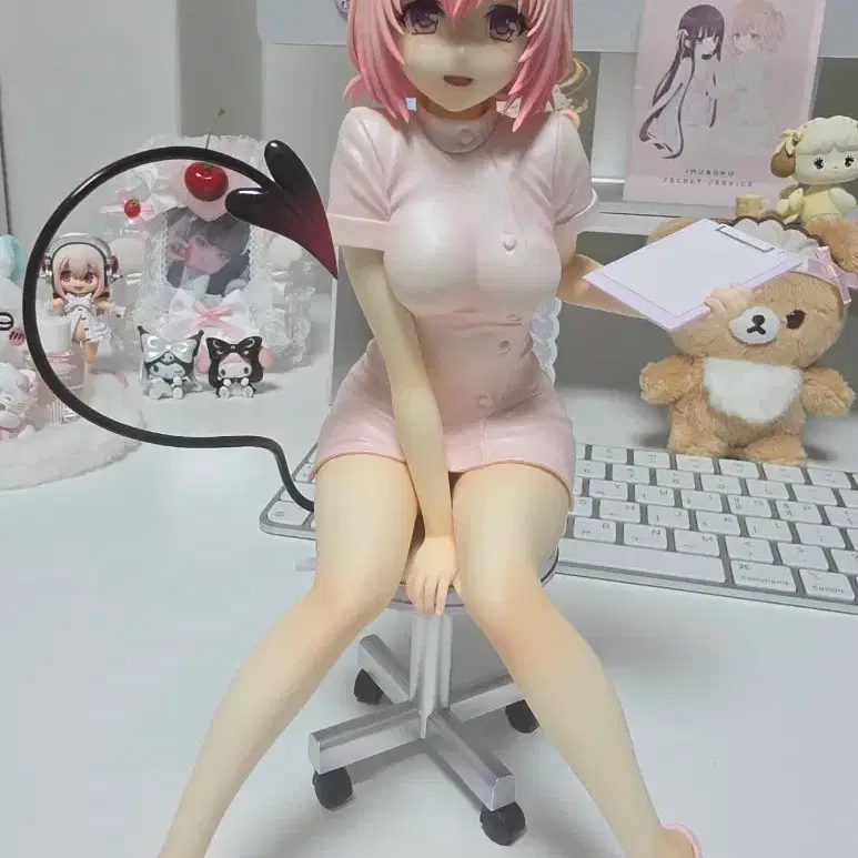 투러브 모모 간호사 피규어