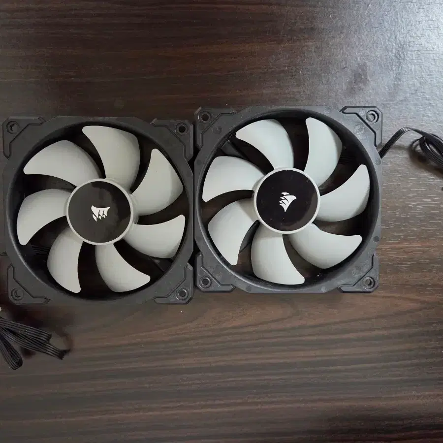 커세어 120mm pwm(4핀) 쿨링팬2개