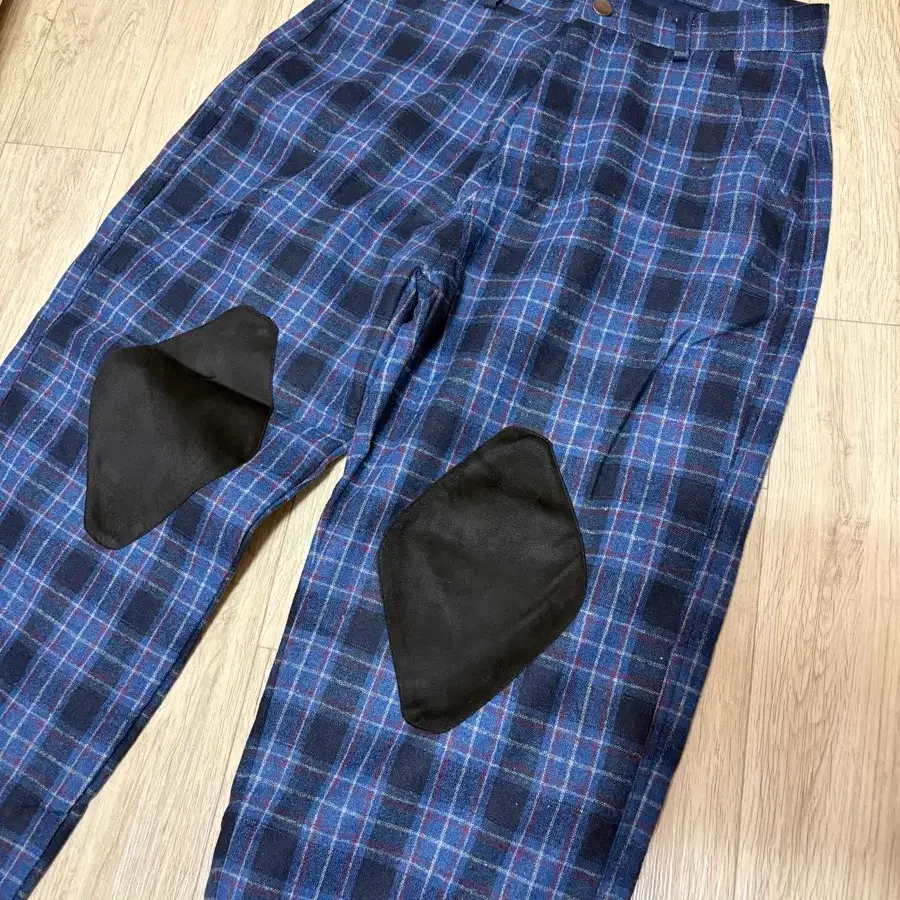BDNS Pleece Check Pants Navy 빠더너스 플리스 체크 바지 네이비