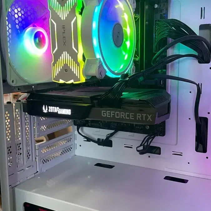 i7-11700 / RTX3070 / 삼성 RAM 32GB / SSD 500GB 게이밍 PC 판매