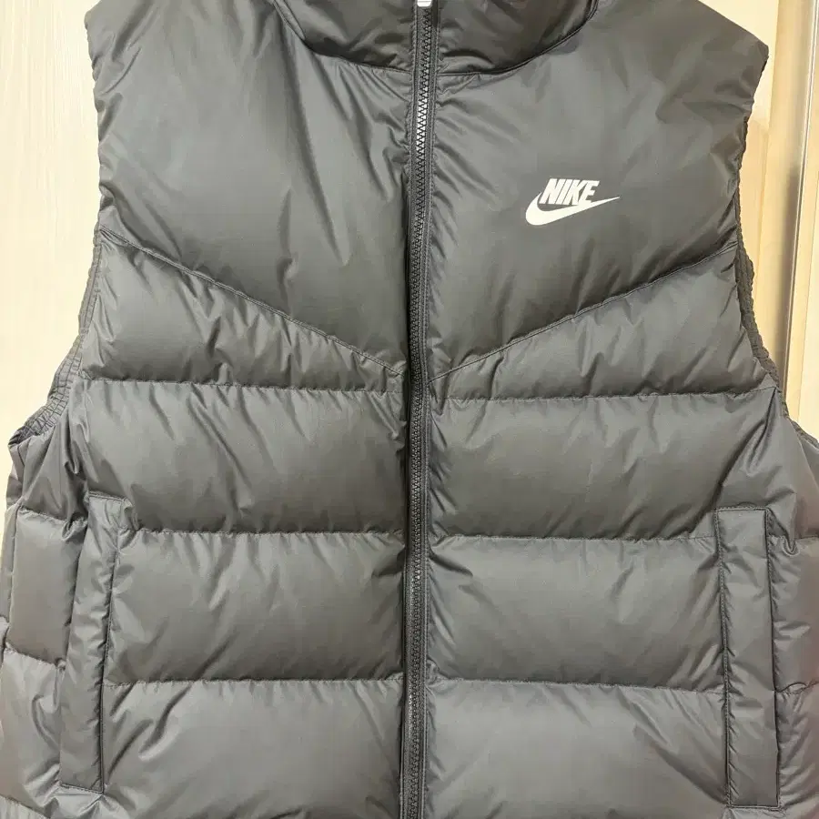 여성나이키써마핏패딩조끼L90
