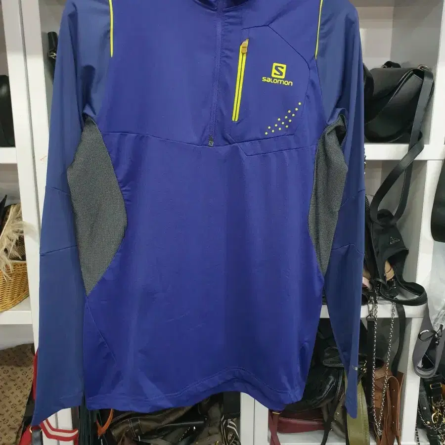 살로몬 티 L