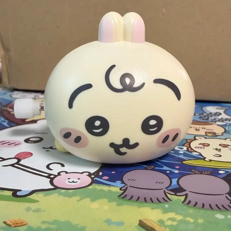 먼작귀 치이카와 베이비 우사기 엉금엉금 태엽 피규어