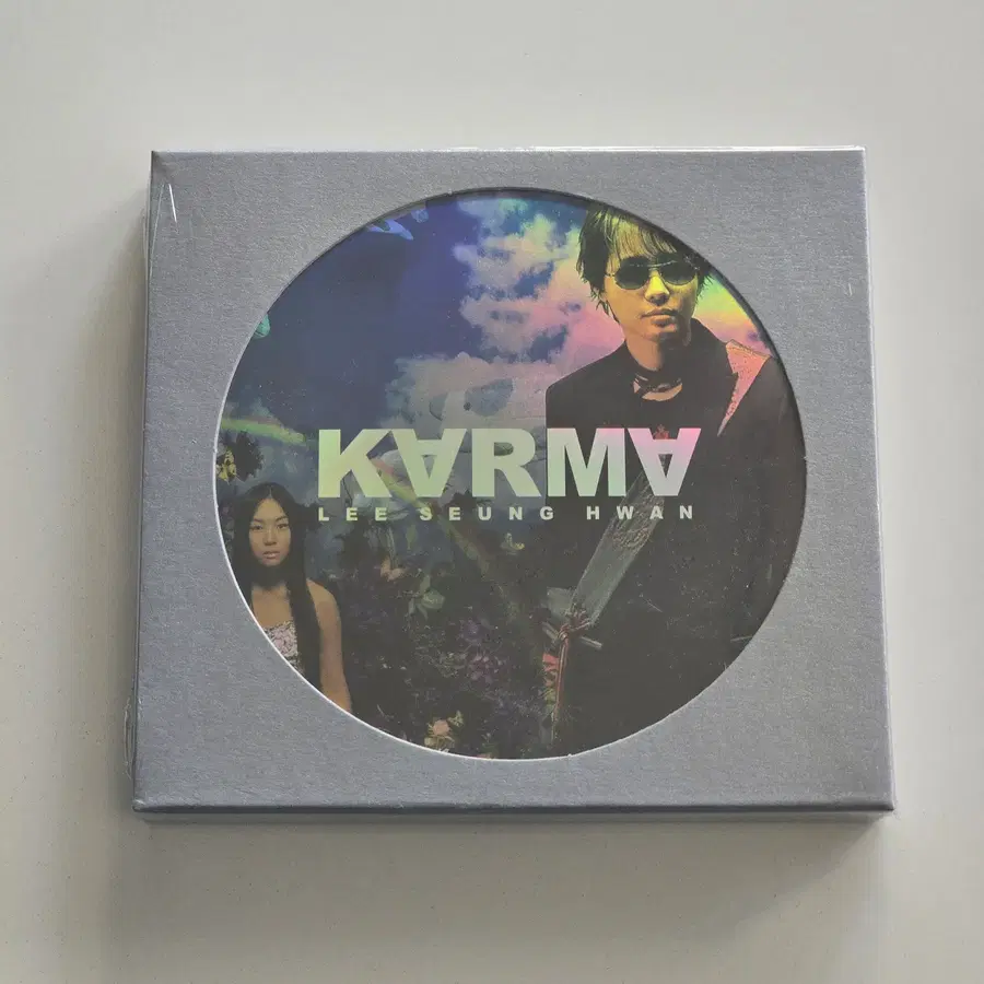 226 [미개봉 CD] 이승환 8집 - KARMA (카르마)