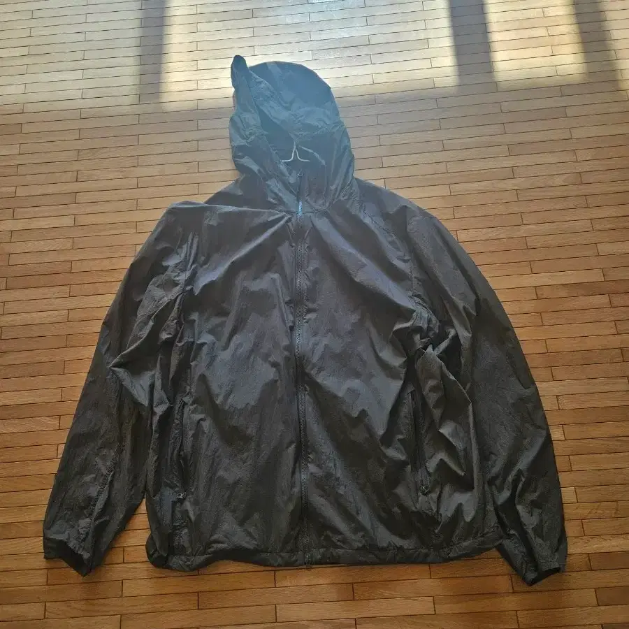 무신사 스탠다드 카키 바람막이 3xl