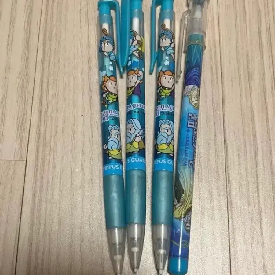 고전 샤프 및 볼펜