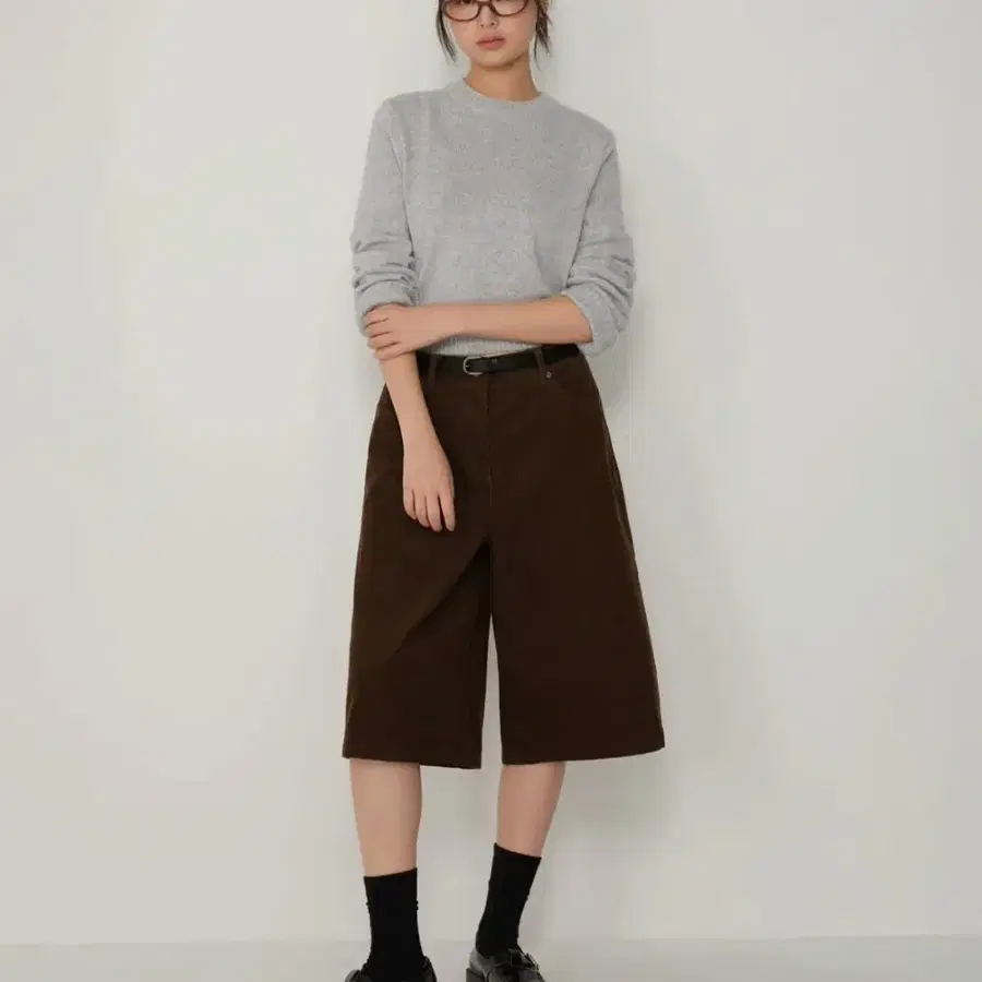 무신사스탠다드 코듀로이 버뮤다 팬츠 [브라운, 30]