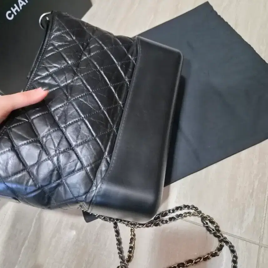 샤넬 가브리엘 호보백 블랙 라지 (뉴미듐) 사진 3
