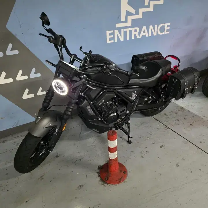 존테스 울프 125c 블랙 사이드백 포함 판매