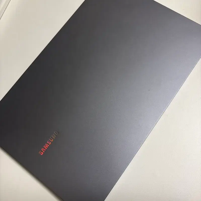 삼성 갤럭시북 4 15인치 Free DOS SSD 512GB / RAM 16GB