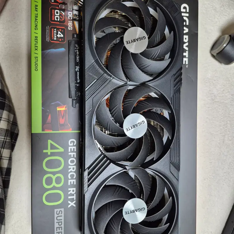기가바이트 RTX 4080 SUPER 게이밍OC 그래픽카드 풀박