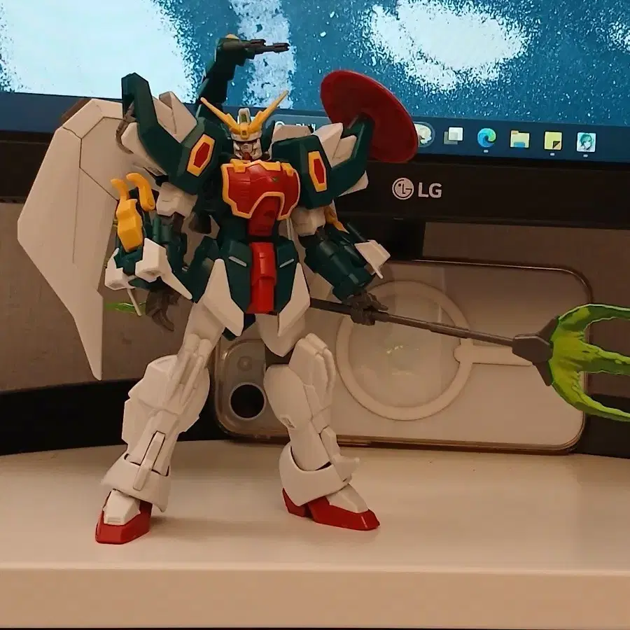 Hg 알트론 건담