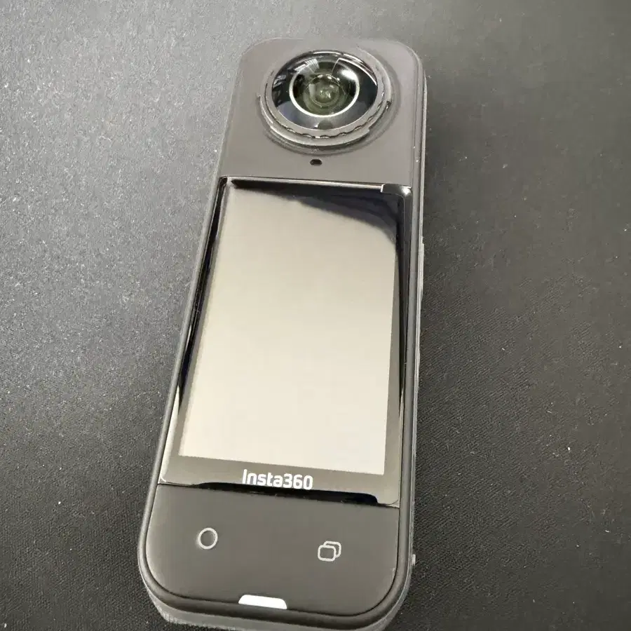 인스타360 X5 에션셜