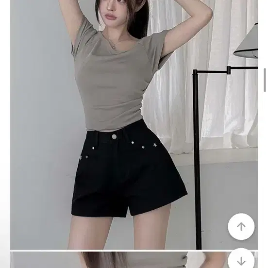 블랙 스터드 숏팬츠 판매,교환