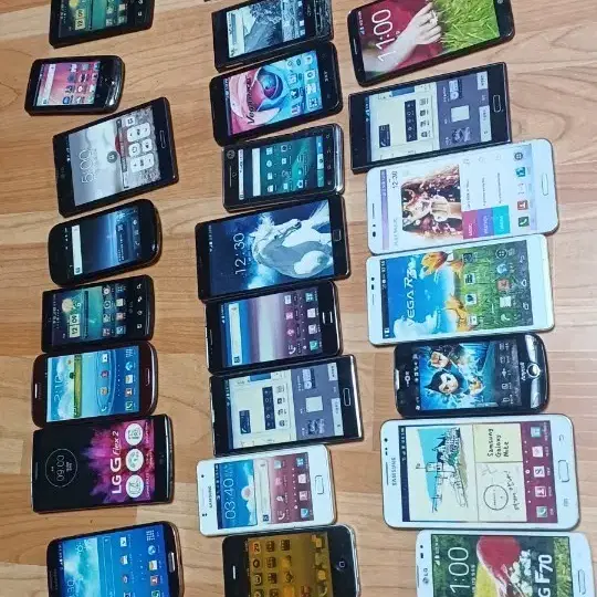 희귀 모델 정품 목업폰 수집용 40개 판매합니다