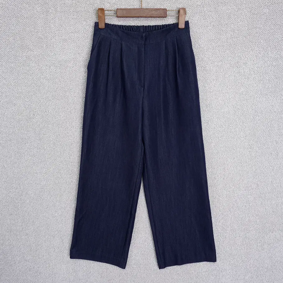 MANGO 여성 투턱 와이드 뒷밴딩 팬츠 55-66size